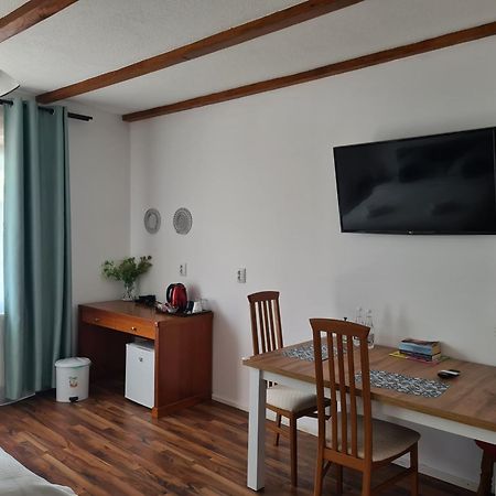 Apartmán Luca'S House Balotešti Pokoj fotografie
