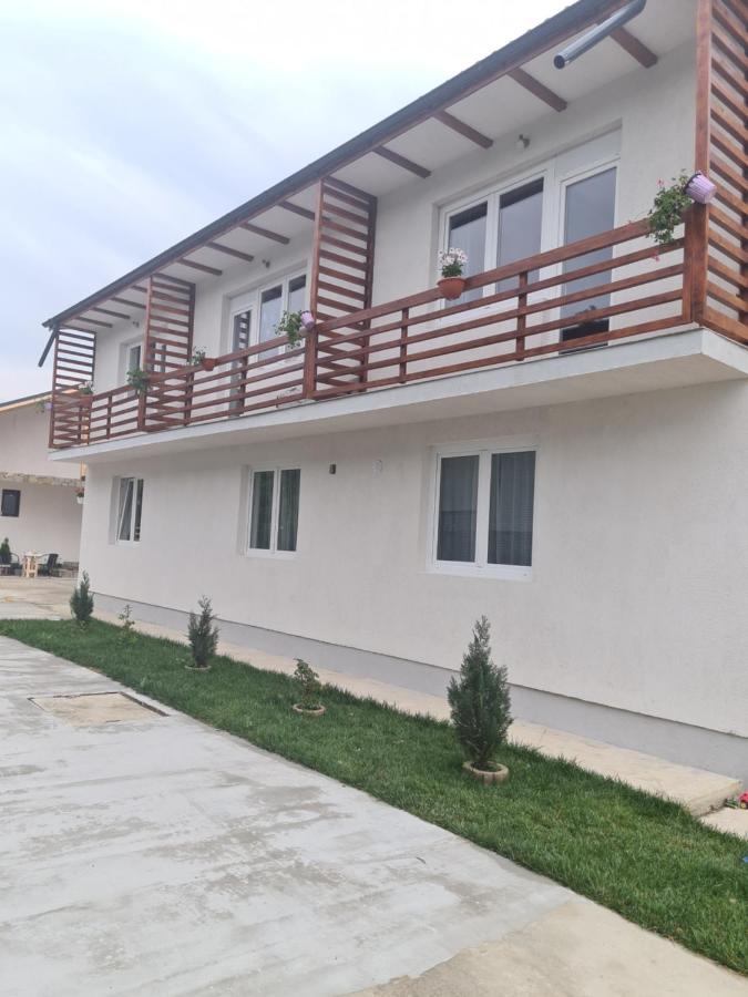 Apartmán Luca'S House Balotešti Exteriér fotografie