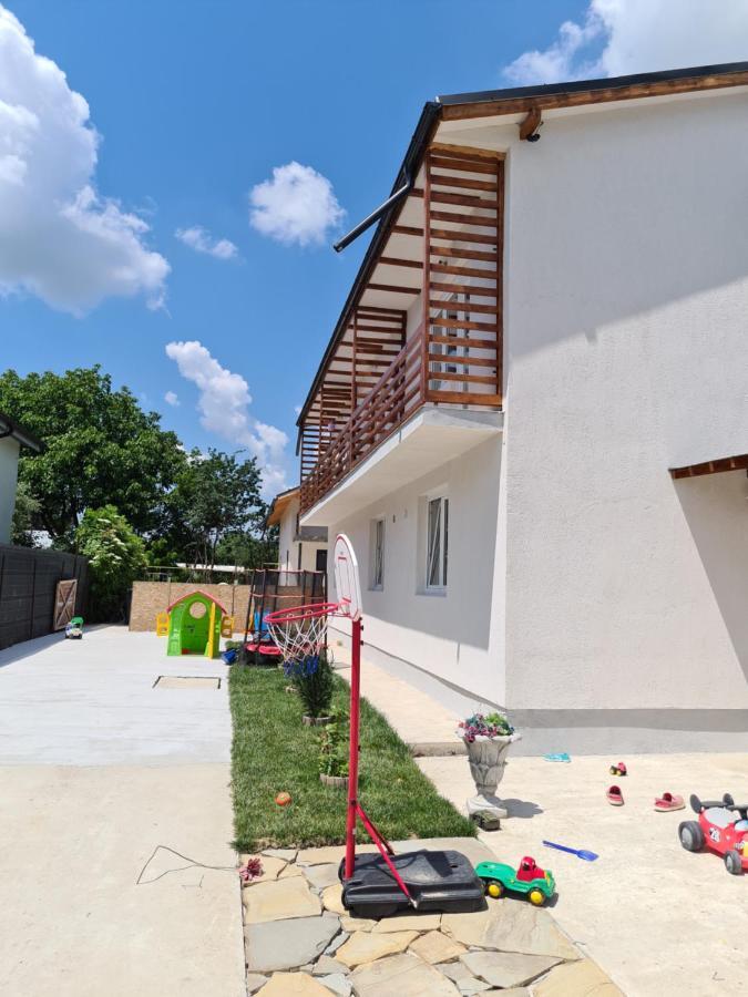 Apartmán Luca'S House Balotešti Exteriér fotografie